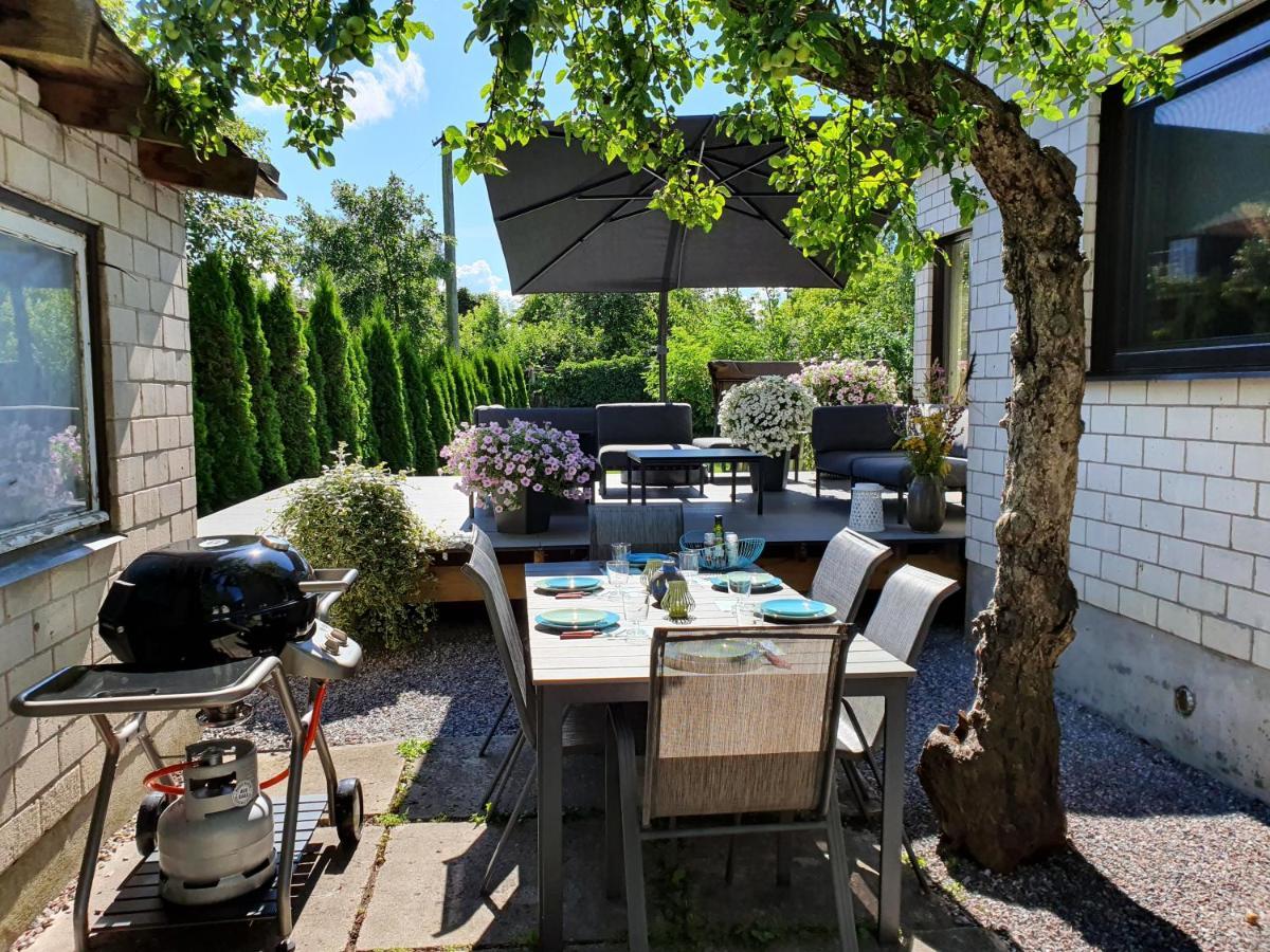 Villa Elly House Haapsalu Esterno foto